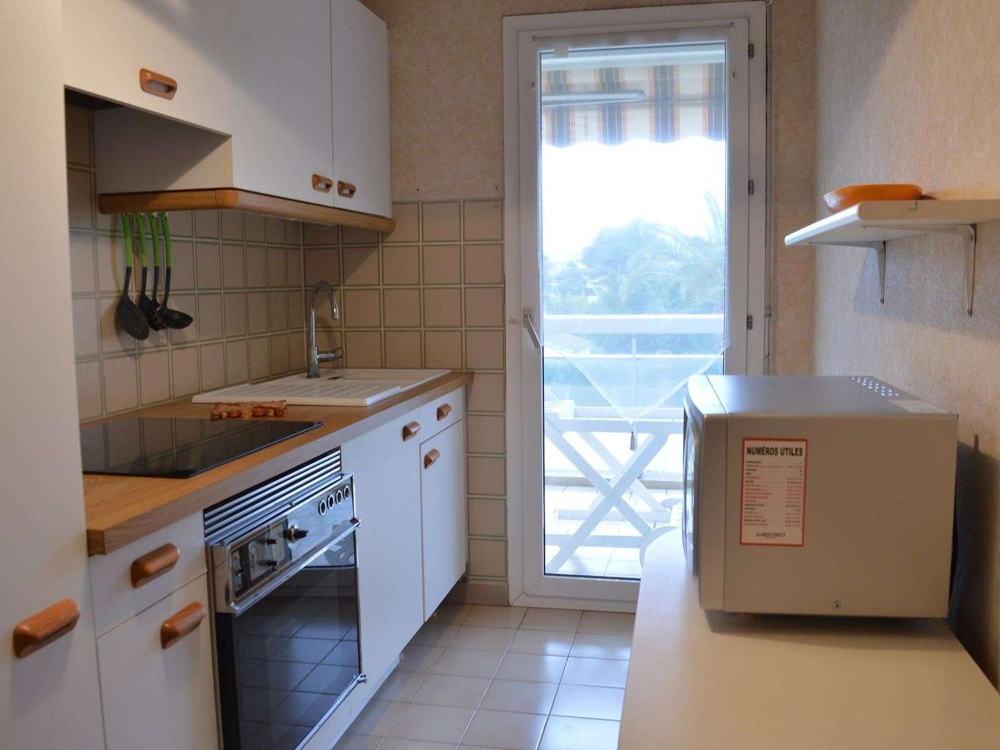 Appartement Fréjus, 2 Pièces, 4 Personnes - Fr-1-226a-145 *